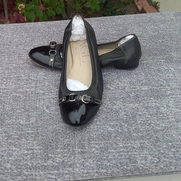 AGL Made in Italy Women's Monika Cap Toe Ballet Leather Flats Black Size 38=8 - Picture 12 of 13
